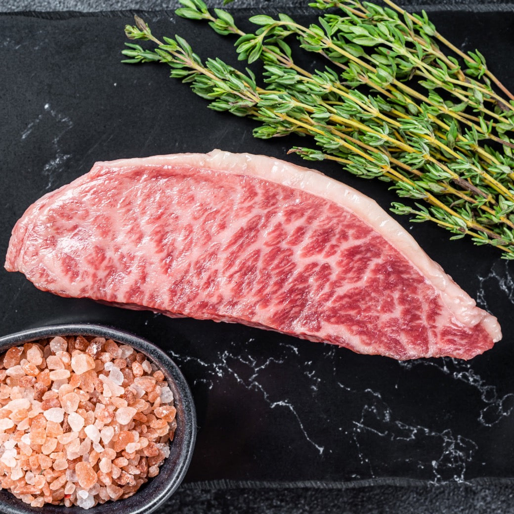 Kumamoto Wagyu A5 Striploin Steak 300-330g (คุมาโมโต วากิว A5 สตริปลอยน์)